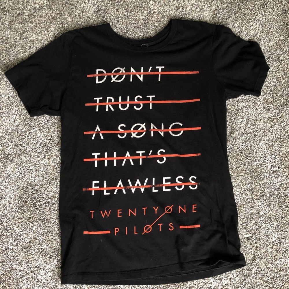 Twenty One Pilots t-shirt